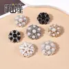 Botones de Diamante Perla Huecos de Pagoda Estilo Mismo de Marca Botones de Diamante Multicolor Multitamaño Gama Alta Estilo Chanel