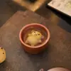 Mascota de té de arcilla púrpura: tigre acostado, exquisito y lindo, cerdito de baño creativo, hecho a mano, adecuado para colección de té, decoración de mesa de té, adorno de sala de té