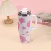 Amazon Nuevo Producto Vaca Diamante Taza para Coche 40oz Aislada para Vehículo con Popote Enfriador de Hielo Taza para Cerveza Estampado de Logo