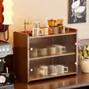 Armário de Armazenamento de Bancada de Bambu com Portas Deslizantes de Acrílico Ranhurado, Suporte de Canecas de Café à Prova de Poeira de 1/2 Camada, Prateleira Organizadora de Mesa para Café, Cozinha, Bancada de Maquiagem, Conjuntos de Chá, Skincare