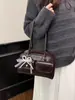 Bolso Boston Estilo Coreano para Mujer 2026 Nuevo Modelo Bolso de Bolos Retro Versátil para Viajar Bolso de Hombro Debajo del Brazo Bolso de Jardín