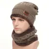 Gorro y bufanda de invierno transfronterizos conjunto de dos piezas para hombre gorro de punto cálido con forro de forro polar protección para los oídos para montar al aire libre gorro de lana para la cabeza