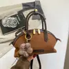 Bolsa de Mão Retro Cor Sólida Nicho Estilo Coreano 2026 Mais Recente Moda Melanin Bolsa Concha Elegante Bolsa de Ombro Único Transversal