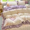Fofo Desenho Animado Lã de Leite Capa de Cama Estilo Roupa de Cama Conjunto de Quatro Peças Infantil Inverno Renda Roupa de Cama Capa de Edredom Lençol de Cama Conjunto de Três Peças