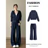 Conjunto deportivo casual azul marino para mujer de principios de otoño, modelo nuevo 2026, chaqueta corta, un conjunto completo para un look refinado e intelectual