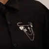 Acessórios Transfronteiriços Europeus e Americanos, Broches Personalizados Retrô Xadrez Preto e Branco em Forma de Coração Chave, Pins da Moda com Múltiplos Elementos