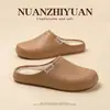 Fábrica de Zapatos Qidan Pantuflas de Algodón Impermeables para Mujer, Uso en Casa Otoño/Invierno, Calidez con Felpa Adicional, Pantuflas de Algodón Silenciosas Antideslizantes para Interiores para Hombre