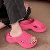 Sandalias y pantuflas de suela gruesa para aumentar la altura, con sensación de pisar excremento, para uso exterior de verano en mujeres, nuevas pantuflas de playa de moda casual 2025