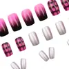 Retirador de Uñas, Uñas Portátiles de Larga Duración Impermeables, Pegatinas de Estilo Corto, Manicura a Cuadros Dulces y Picantes en Color Negro y Rosa, Uñas Portátiles, 24 Piezas