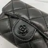 2025 Nova Carteira de Cartões Bordada em Pele de Ovelha Europeia e Americana Multifuncional de Couro Genuíno Porta-Moedas Feminino Moda Pequena Bolsa de Moedas