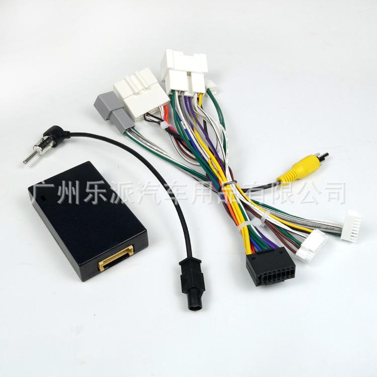 19款RENAULT雷诺达斯特DUSTER电源线带后视+威驰