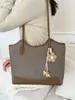 Bolso grande de mujer retro transfronterizo, nuevo bolso de mano de moda otoño 2026, bolso de hombro, bolsa tote simple para el día a día