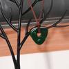 Collar de piedra de la madre fantasma Caroline See, película de anime, regalo para niños, colgante de esmeralda para Halloween, adorno con borde cruzado