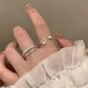 Versão coreana de anel de dedo de pulseira de anel de dedo aberto de pérola estilo ins feminino de nicho de luxo leve para terno de sensação requintada de ponta atacado