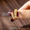Popular Anel de Ouro Sanduíche Vietnamita Estilo Levemente Luxuoso Transfronteiriço Anel de Espiga de Trigo com Zircônia Joia Feminina Elegante de Ouro Imitado Duradoura