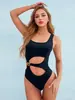 24 nuevos trajes de baño europeos y americanos explosivos de nylon sexy sin espalda huecos ajustados de una pieza fábrica en stock lote directo