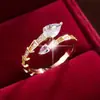 Anillo Ajustable Popular con Forma de Serpiente Incrustado de Circonita con Acabado de Alta Gama, Moderno Diseño Estilo Bambú, Exclusivamente para Ventas Transfronterizas, Directo del Fabricante