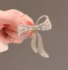 2024ifashion Broche Coleção Dupla Flauta Preço de Fábrica Broche Diamante Cintilante Broche Totalmente Diamantado Pinos Femininos Fixos Corsage de Roupa