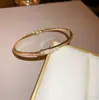 Pulseira com Fivela de Nariz de Porco em Zircônia Banhada a Ouro Real 18K Pulseira de Luxo Acessível High-End Joia de Mão Elegante da Moda Atacado