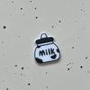 Lindos accesorios acrílicos de dibujos animados de vaca blanca y negra con arena movediza, biberón, tocado DIY, accesorios para funda de teléfono móvil, accesorios hechos a mano