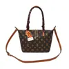Bolso para Mujer 2026 Nuevo Modelo Bolso Pequeño Cuadrado de Hombro Cruzado Estilo Coreano Bolso de Mano Carterita Retro con Letra Versátil Cruzado