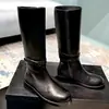 Botas de mujer de alta calidad, botas altas, otoño e invierno, negras, cremallera interior, punta redonda, hebilla de cinturón, botas de montar, zapatos de mujer, botas de tacón plano de 3.5 cm