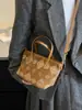 2026 Nuevo Bolso de Hombro Bohemio de Otoño para Mujer Versátil Retro para Viajar Bolso Cruzado Tipo Cubo