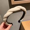 Tiara de cabelo Twist Hair Hoop 2021 Novo Estilo Internet Celebrant Antiderrapante Pacote de Cabelo Prensado Lavável Face Headband Simples Combinando Cabelo Carimbo Headwear para Mulheres