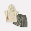 Conjunto de Verano Delgado a Rayas con Capucha y Estampado de Dibujos Animados de Manga Corta para Bebés Niños, Estilo Coreano Moderno Versátil Pantalones Cortos Ropa Infantil