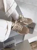 Versión de cuero suave~2026 nuevos zapatos de entrenamiento alemanes de encaje con punta cuadrada de cuero suave vintage para mujer, zapatos planos casuales versátiles