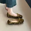 Sapatos Mary Jane vintage estilo francês com laço para mulheres, novo modelo de verão 2026, sapatilhas flat de bico quadrado para calçar
