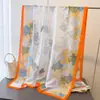 Bufanda Larga Estilo Coreano Estampada Fina Imitación Sedosa Brocado Protector Solar Elegante Crisantemo Bufanda Chal Bufanda para la Cabeza Versátil