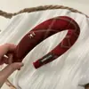 Pinza de Plátano Retorcido Roja con Lazo para Año Nuevo y Navidad para Mujer, Dulce Accesorio para el Cabello de Princesa para Cola de Caballo