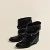 Estilo cool de rua~Bico fino, botinhas curtas de jeans plissado para mulheres, novo modelo 2026, botas de combate Martin que aumentam a altura