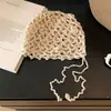 Touca Balaclava Vazada Tricotada à Mão para Mulheres, Estilo Fino Primavera/Verão, Malha Respirável de Tricô com Amarração de Franjas, Cobertura para a Cabeça