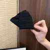 Pinza de Concha de Satén para Cola de Caballo Alta Triángulo Pinza para el Cabello de Alta Gama para Mujer Pinza de Tiburón para la Parte Posterior de la Cabeza Pinza para el Cabello Pinza para el Cabello