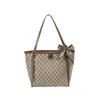 Bolsa de Luxo Leve de Alta Qualidade para Mulheres 2025 Nova Versátil de Grande Capacidade Bolsa de Ombro Elegante Bolsinha de Mão para Comutador