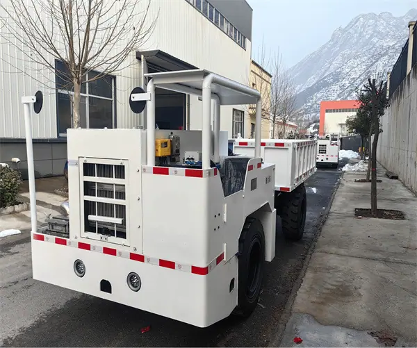 无轨胶轮车2.jpg