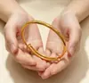 Novo Estilo Chinês Liga Plana Empurrar-Puxar Ouro Falso Pulseira Feminina Método Antigo Herança Transmissão Ao Vivo Venda Quente Fonte Atacado