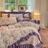 Conjunto de Roupa de Cama Vintage Floral de Veludo Leiteiro de Quatro Peças com Colcha, Capa de Edredom de Veludo Coral Bebê Espessa de Lado Duplo para Inverno