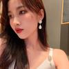 Sentido de celebridad de internet Corea del Sur aretes de borlas para mujer estilo ins personalidad temperamento aretes joyería para la oreja al por mayor