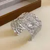 Anillo de Brazo Abierto con Diseño de Flor de Serpiente Hueca Transfronterizo Europeo y Americano Pulsera de Tendencia de Moda Pulsera Exagerada de Gama Alta para Mujeres