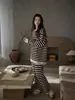 2026 Novo Modelo Pijama Unissex Meio Veludo Fleece de Coral Espessado Outono e Inverno Conjunto de Roupa para Casa de Alta Qualidade