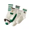 Calcetines de algodón para mujer de otoño e invierno de 168 pines con letras N cara sonriente calcetines para mujer desodorantes absorbentes de sudor calcetines cortos suelas elásticas de moda