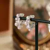 Pendientes de Perla Rosa Manta para Mujer, Pendientes con Diseño de Flor y Lazo Nicho, Accesorios para Orejas Versátiles de Lujo Ligero de Gama Alta