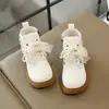Vestido de estilo británico para niñas. Botas Martens 2026 Otoño/Invierno Botines Blancos con Cordones para Niñas Decoración de Flores Infantiles Botas Versátiles de Cuero