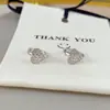 Pendientes de botón para oreja con lazo de amor de microincrustación exquisitos pequeños franceses, pendientes de moda de alta gama con temperamento dulce, versátiles