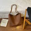 Bolsa Saco Textura Casual Simples Fashionável Tendência Outono 2026 Nova Chegada Bolsa de Grande Capacidade Bolsa de Ombro Estilosa Feminina