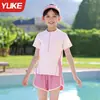 Novo modelo 2026 de maiô infantil para meninas, duas peças, para crianças mais velhas, estudantes, moda praia conservadora para meninas jovens, adolescentes e crianças