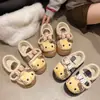 Zapatos de algodón cálidos para mujer con temática de gato de dibujos animados, nueva colección otoño/invierno 2026, con una suela cómoda y acolchada y un diseño de punta redonda, con cierres de velcro